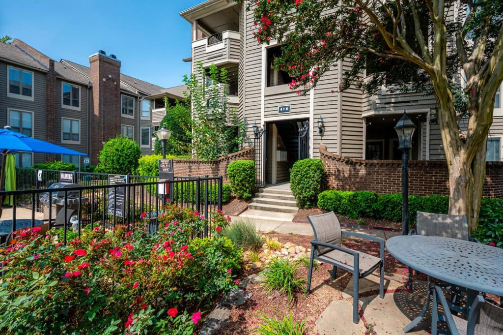 Unique 2Br Prime Location With Gym & Parking Apartment Charlotte Exterior foto