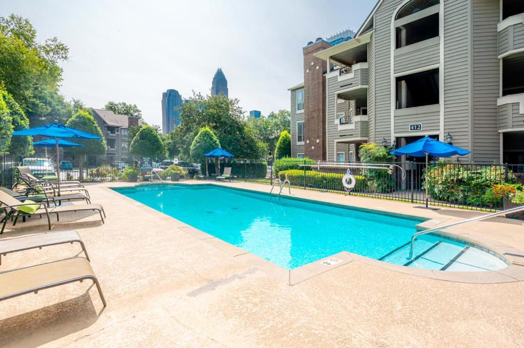 Unique 2Br Prime Location With Gym & Parking Apartment Charlotte Exterior foto